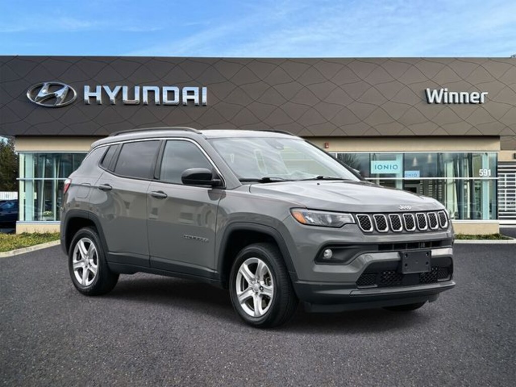 Used 2023 Jeep Compass Latitude SUV