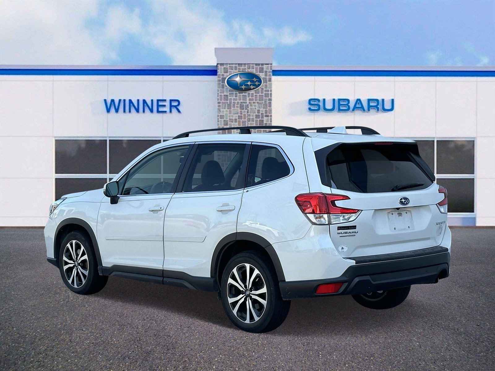 Used 2019 Subaru Forester Limited with VIN JF2SKAUC4KH466159 for sale in Dover, DE