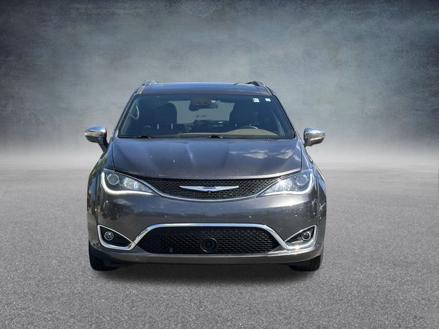 2020 Chrysler Pacifica Limited photo 2