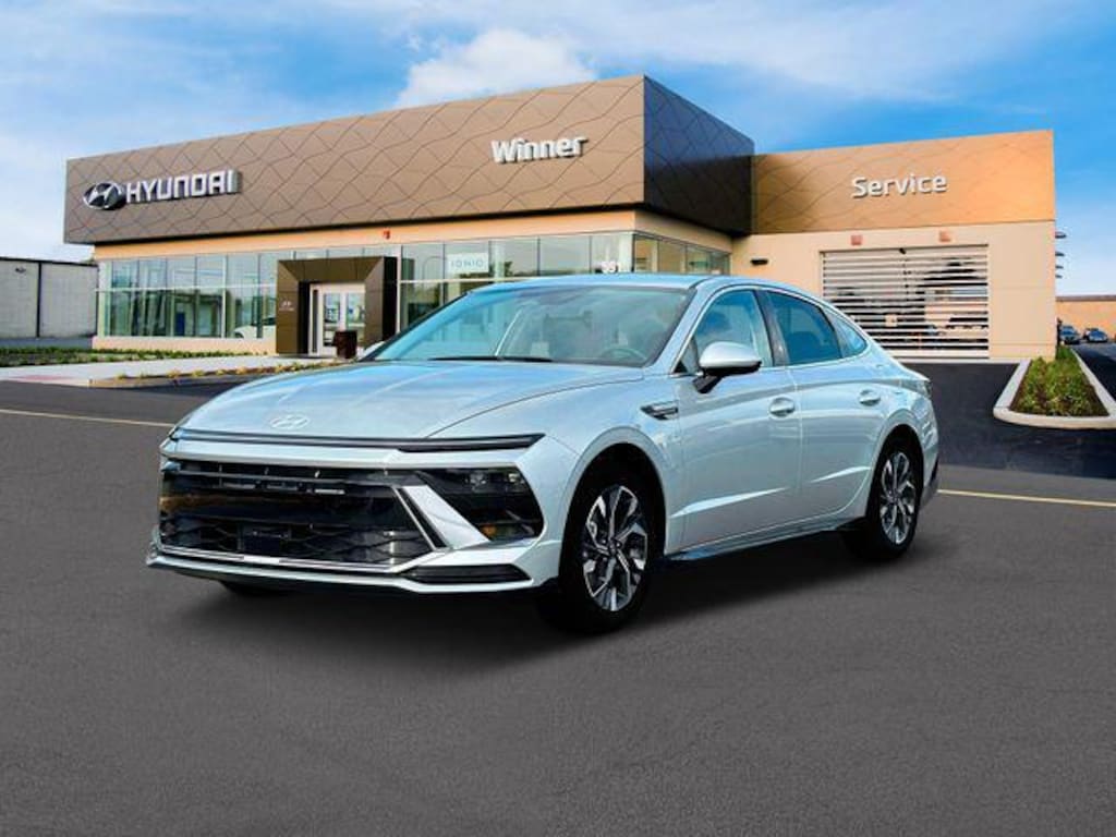 New 2025 Hyundai Sonata SEL Sedan
