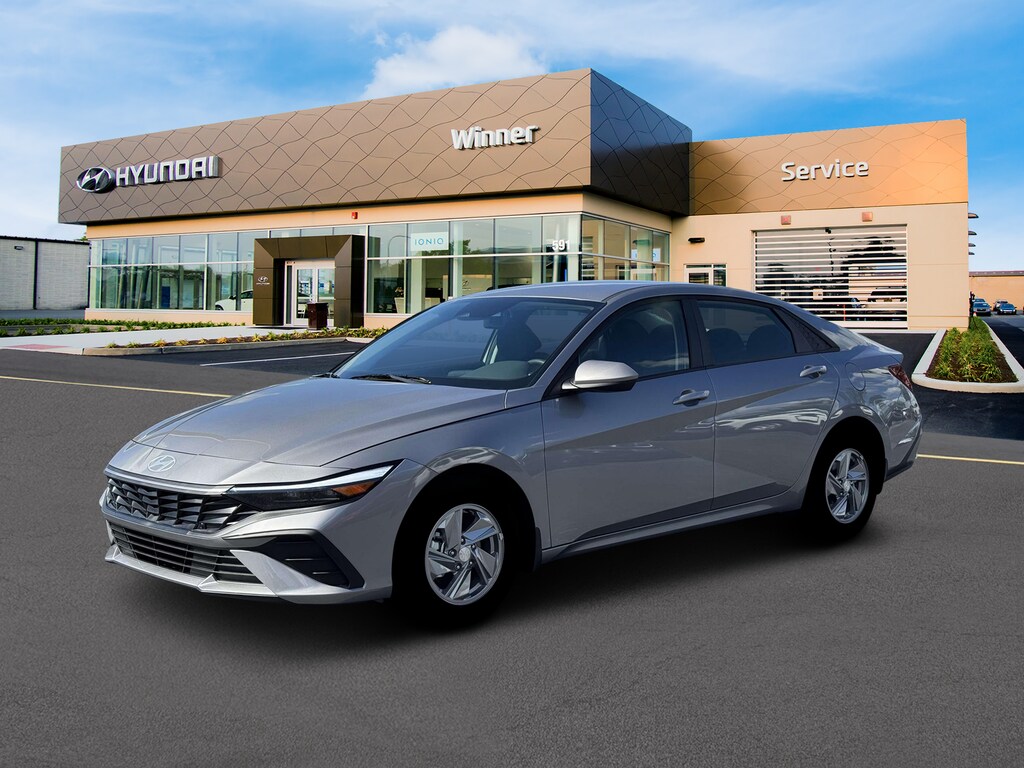 New 2026 Hyundai Elantra SE Sedan