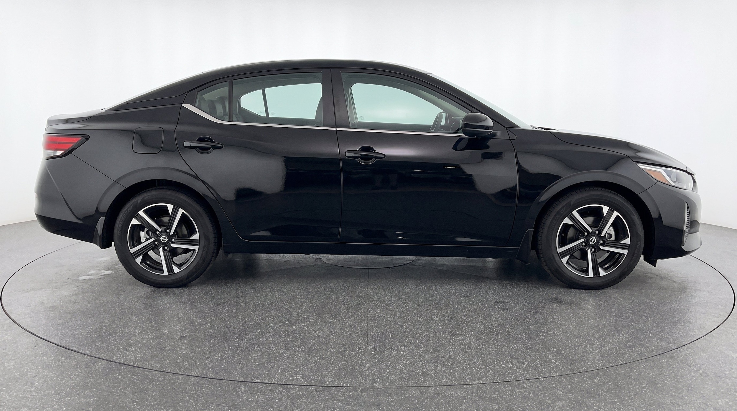 Thumbnail: 2025 Nissan Sentra - 10