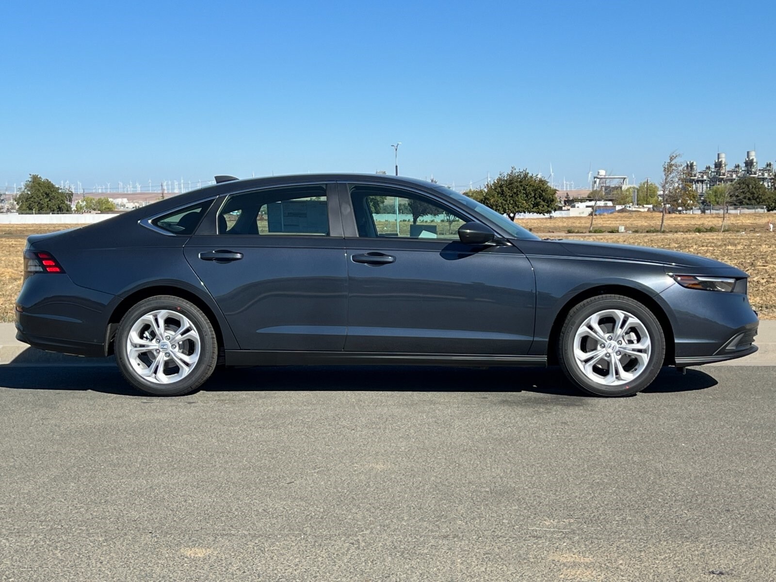 2025 Honda Accord LX photo 2