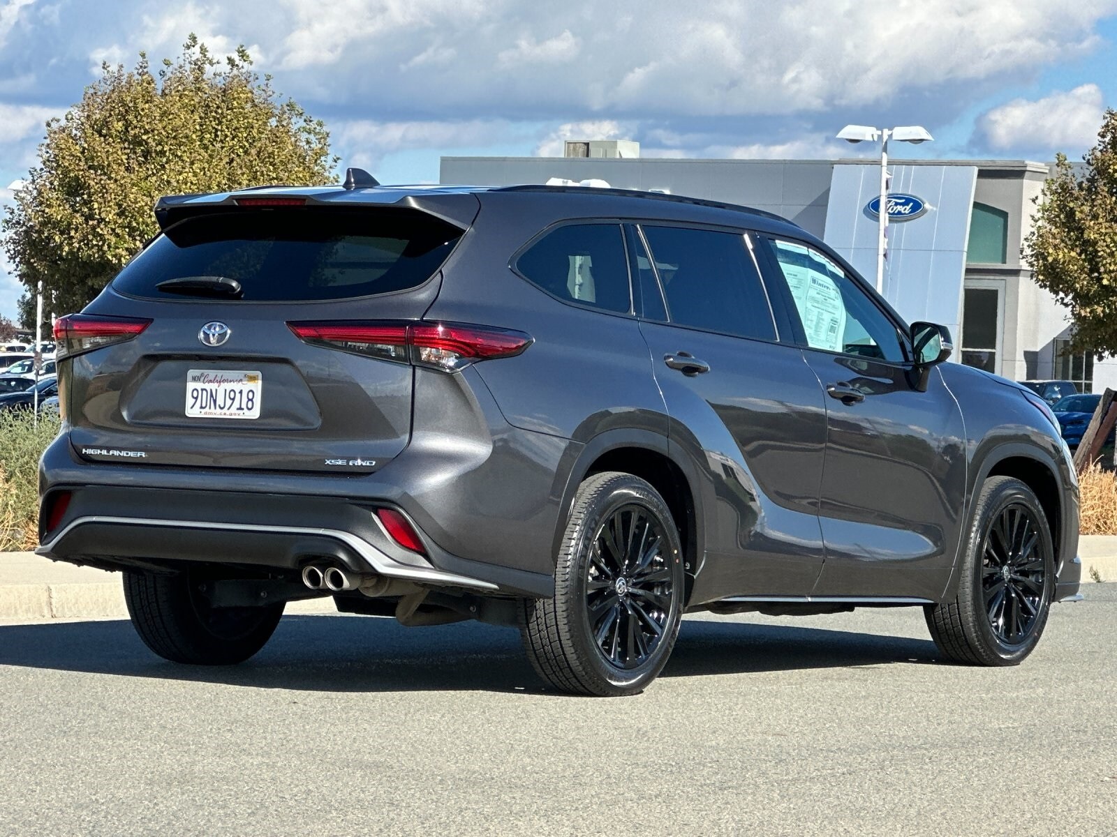 2023 Toyota Highlander XSE photo 3