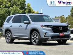 2025 Honda Pilot Touring SUV