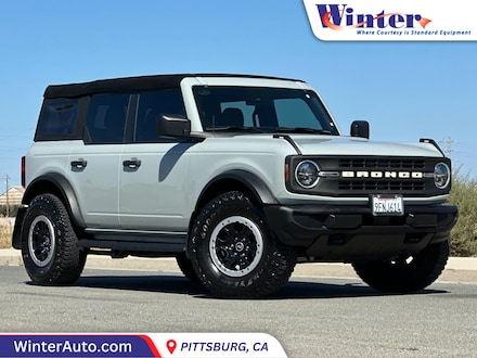 2023 Ford Bronco Base SUV