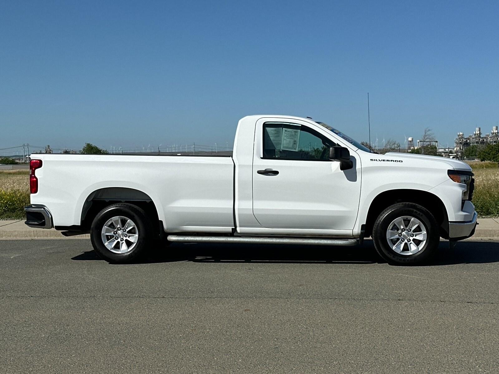 2024 Chevrolet Silverado 1500 photo 3