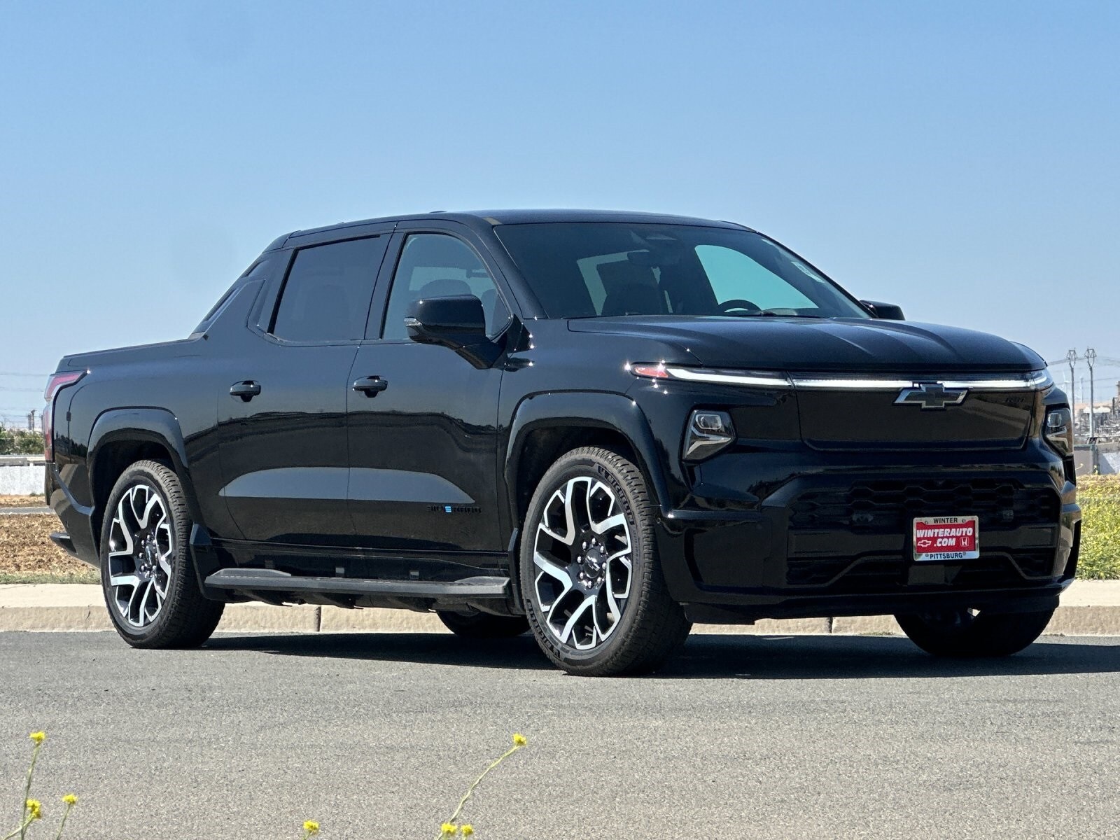 2024 Chevrolet Silverado EV RST photo 2