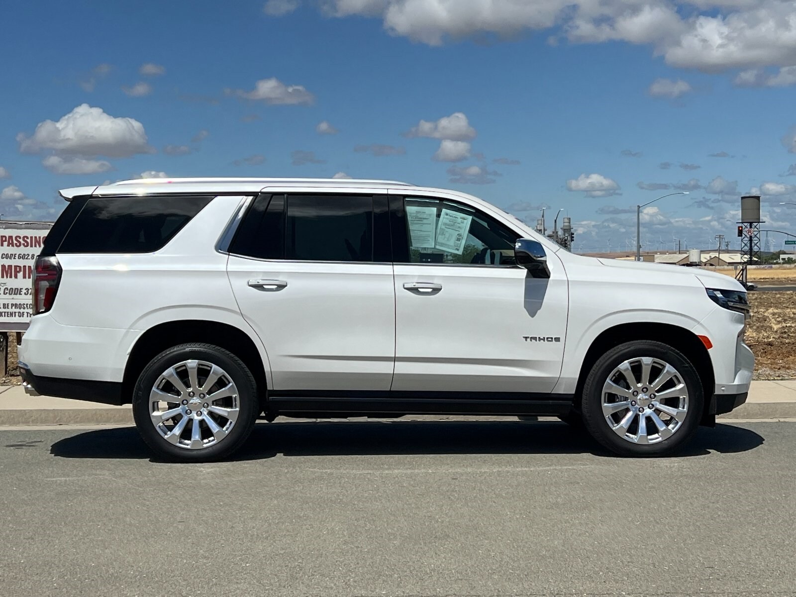 2024 Chevrolet Tahoe Premier photo 3