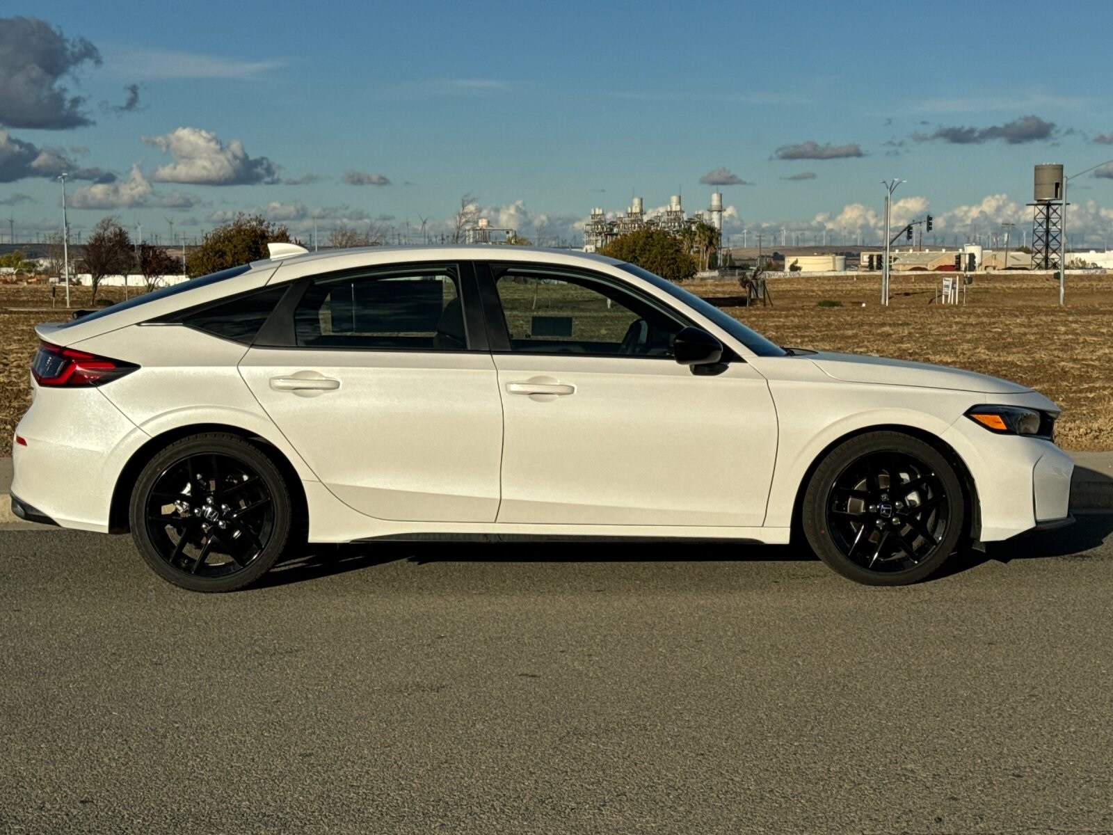 2025 Honda Civic Sport photo 3