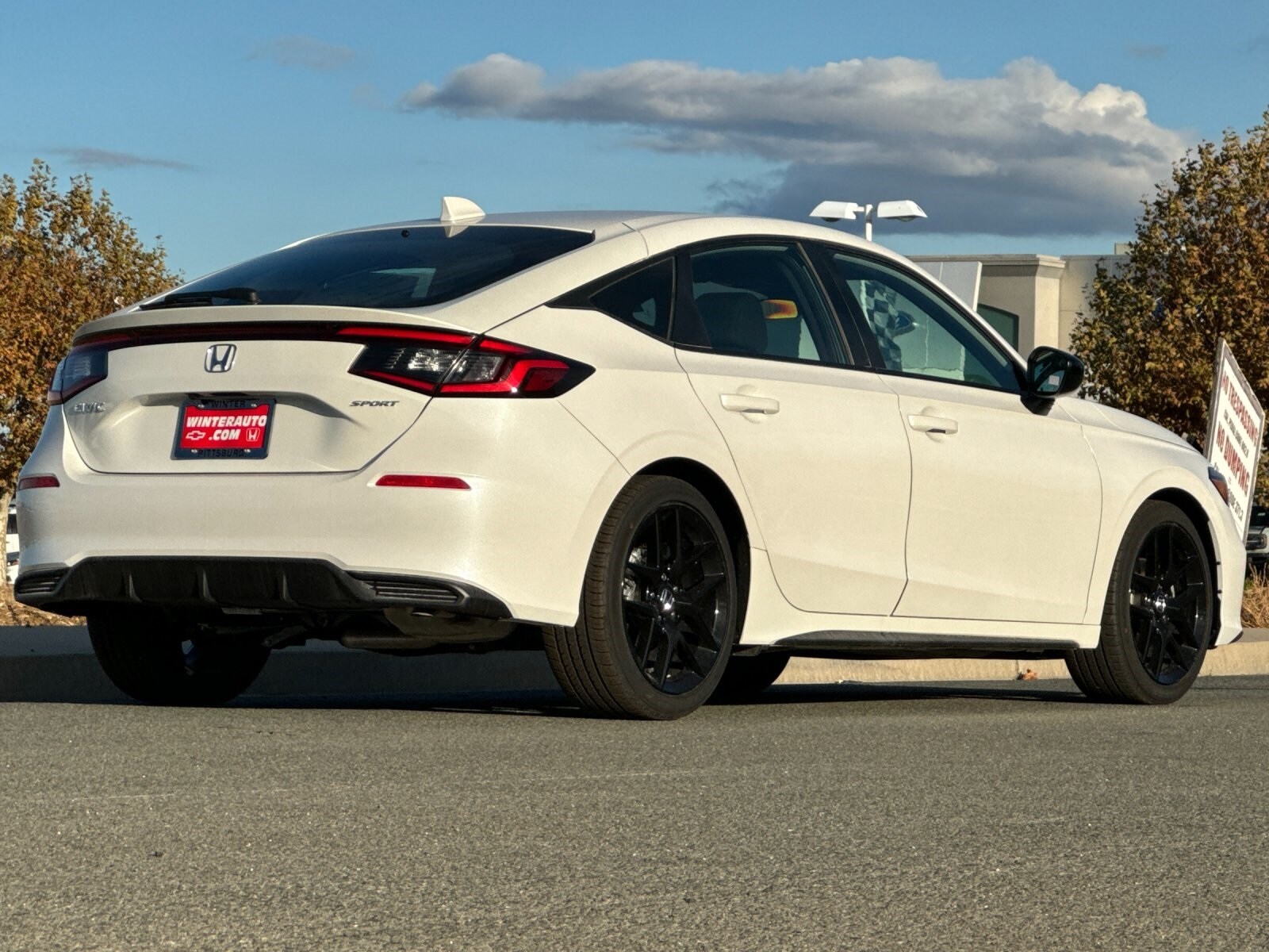 2025 Honda Civic Sport photo 4