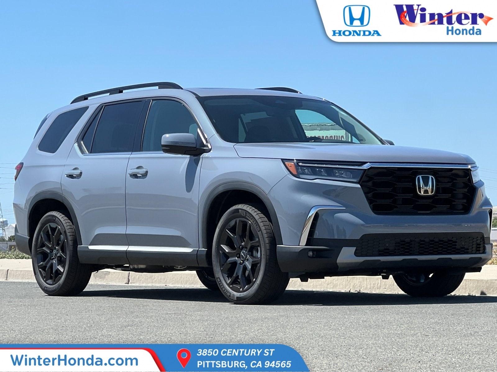 2025 Honda Pilot Touring's photo