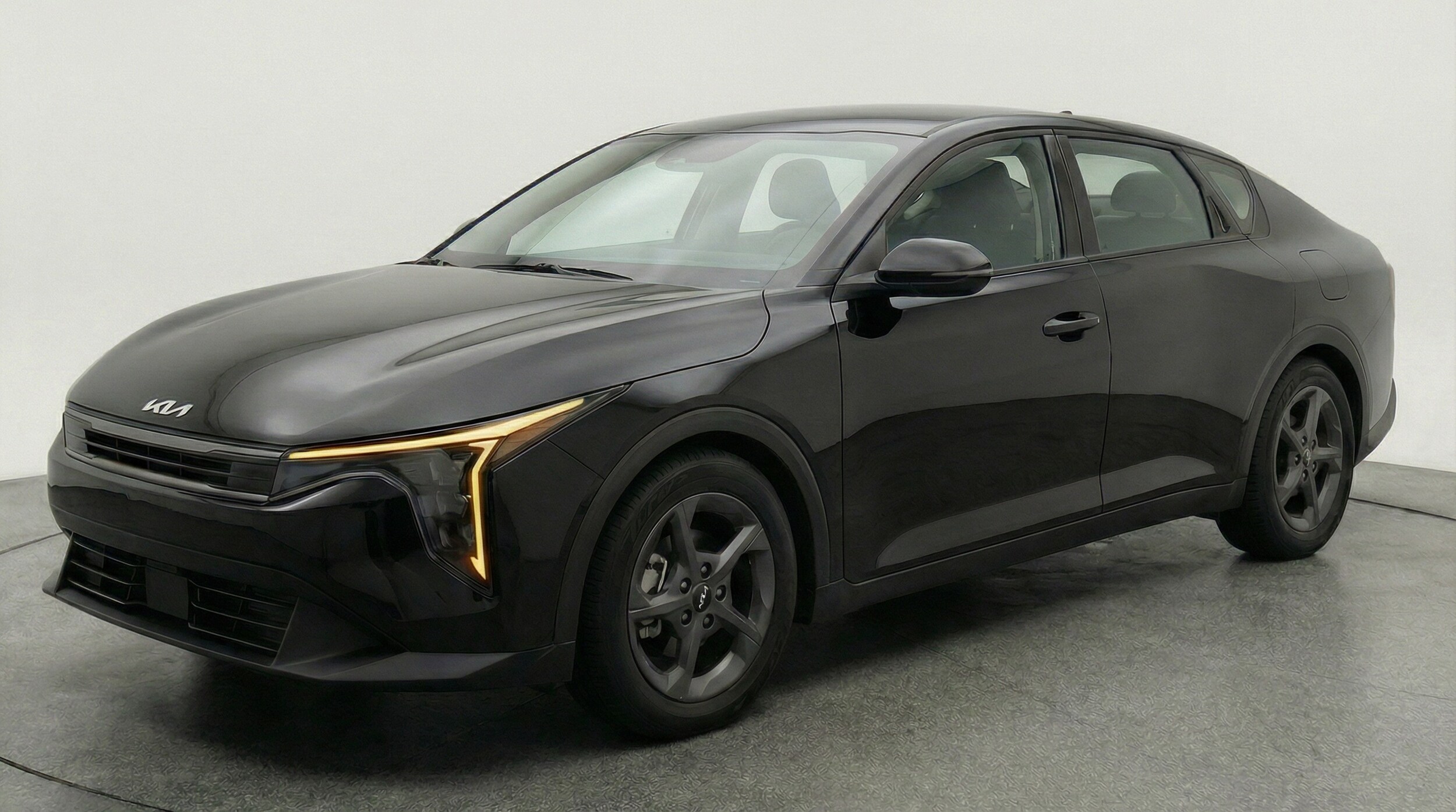 Thumbnail: 2025 Kia K4 - 3