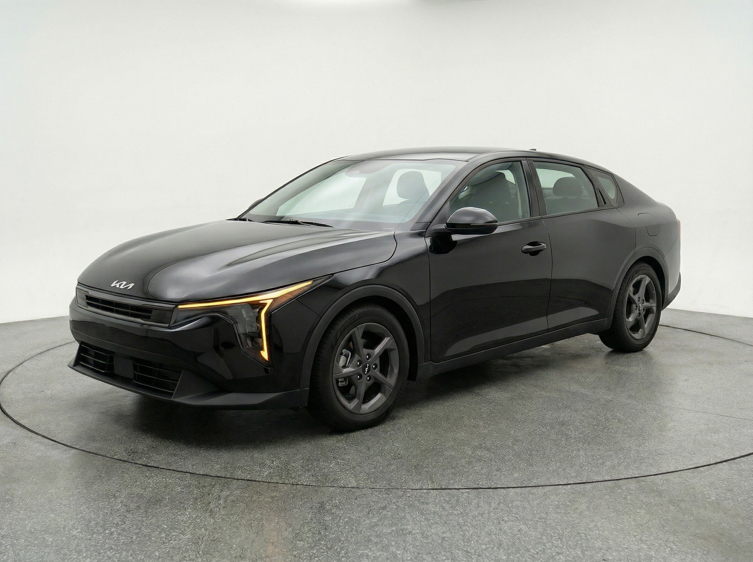 Thumbnail: 2025 Kia K4 - 3