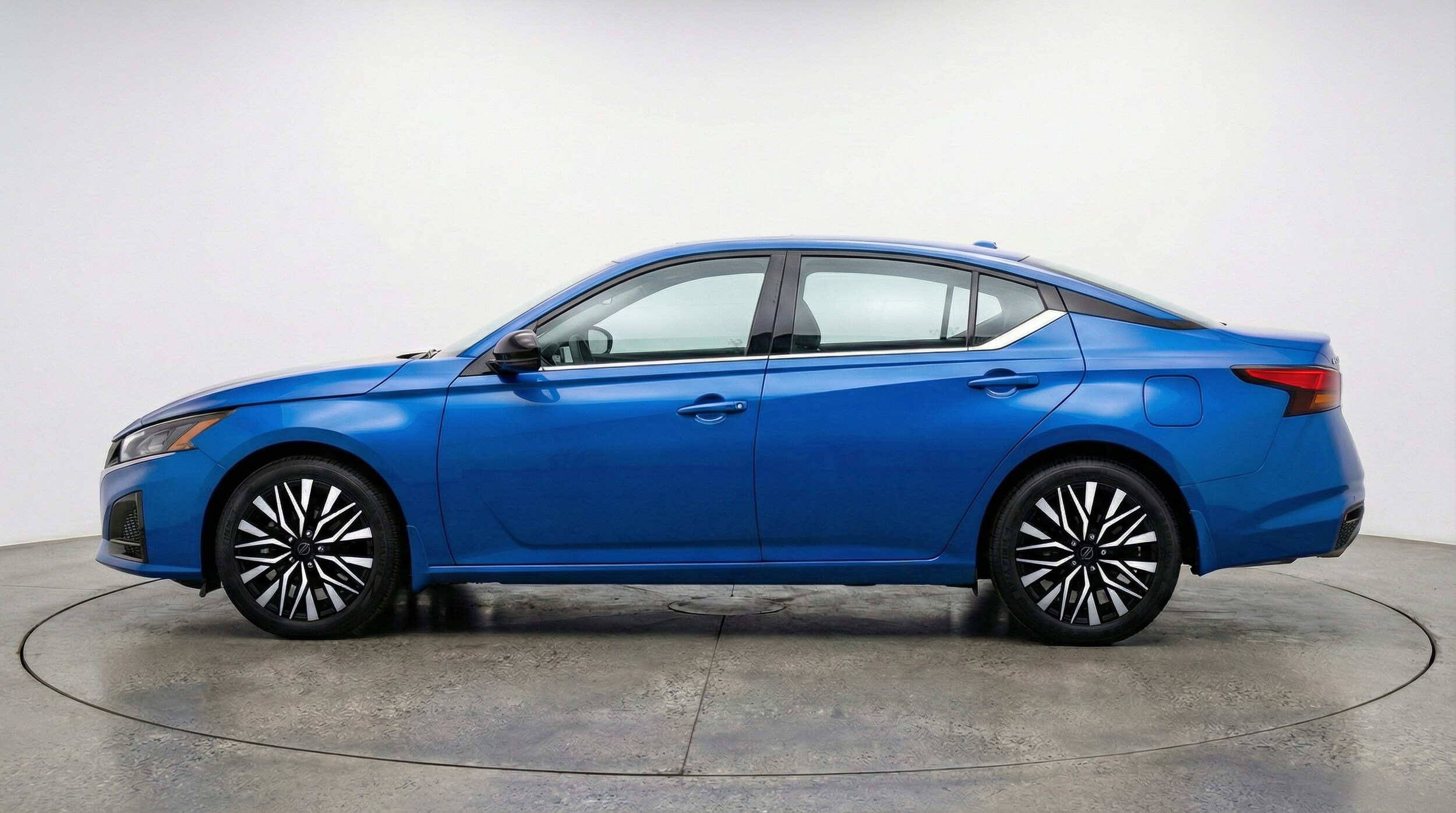 Thumbnail: 2025 Nissan Altima - 4