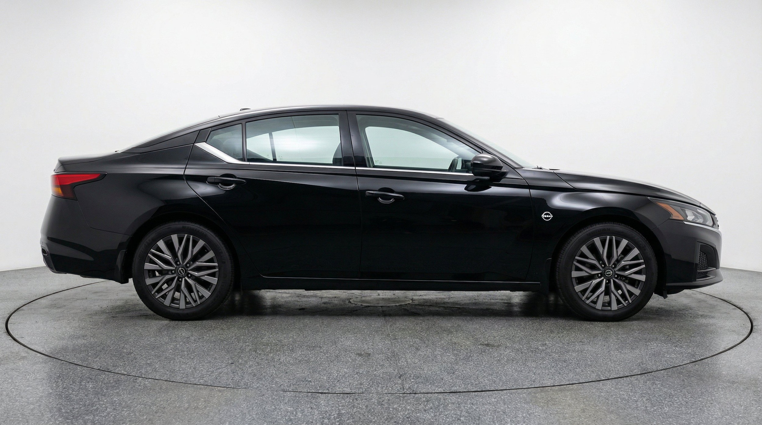Thumbnail: 2025 Nissan Altima - 11