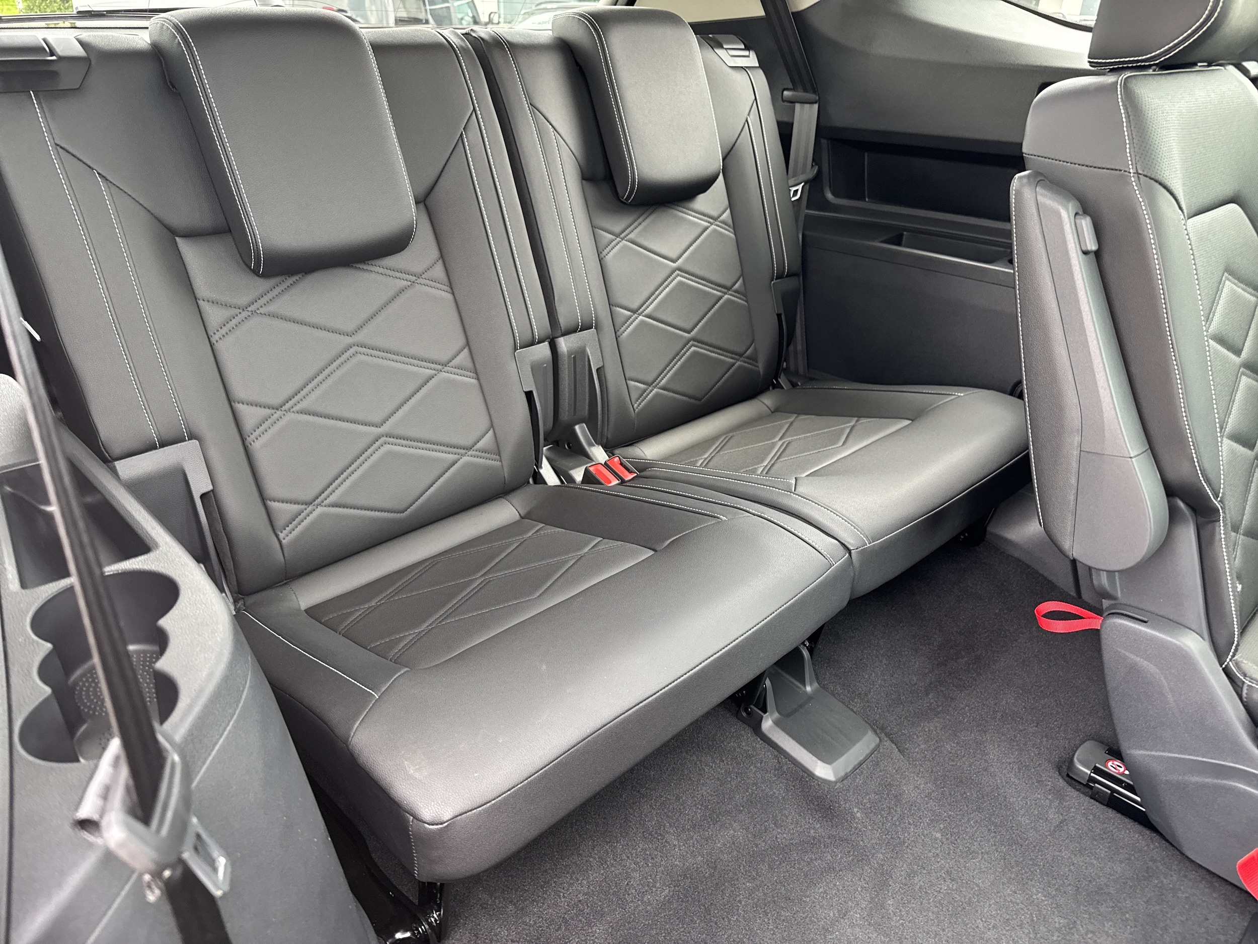 2026 Volkswagen Atlas SE w/Tech - Photo 10
