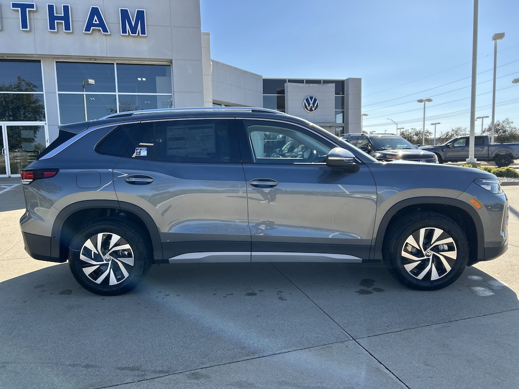 New 2025 Volkswagen Tiguan 2.0T S SUV