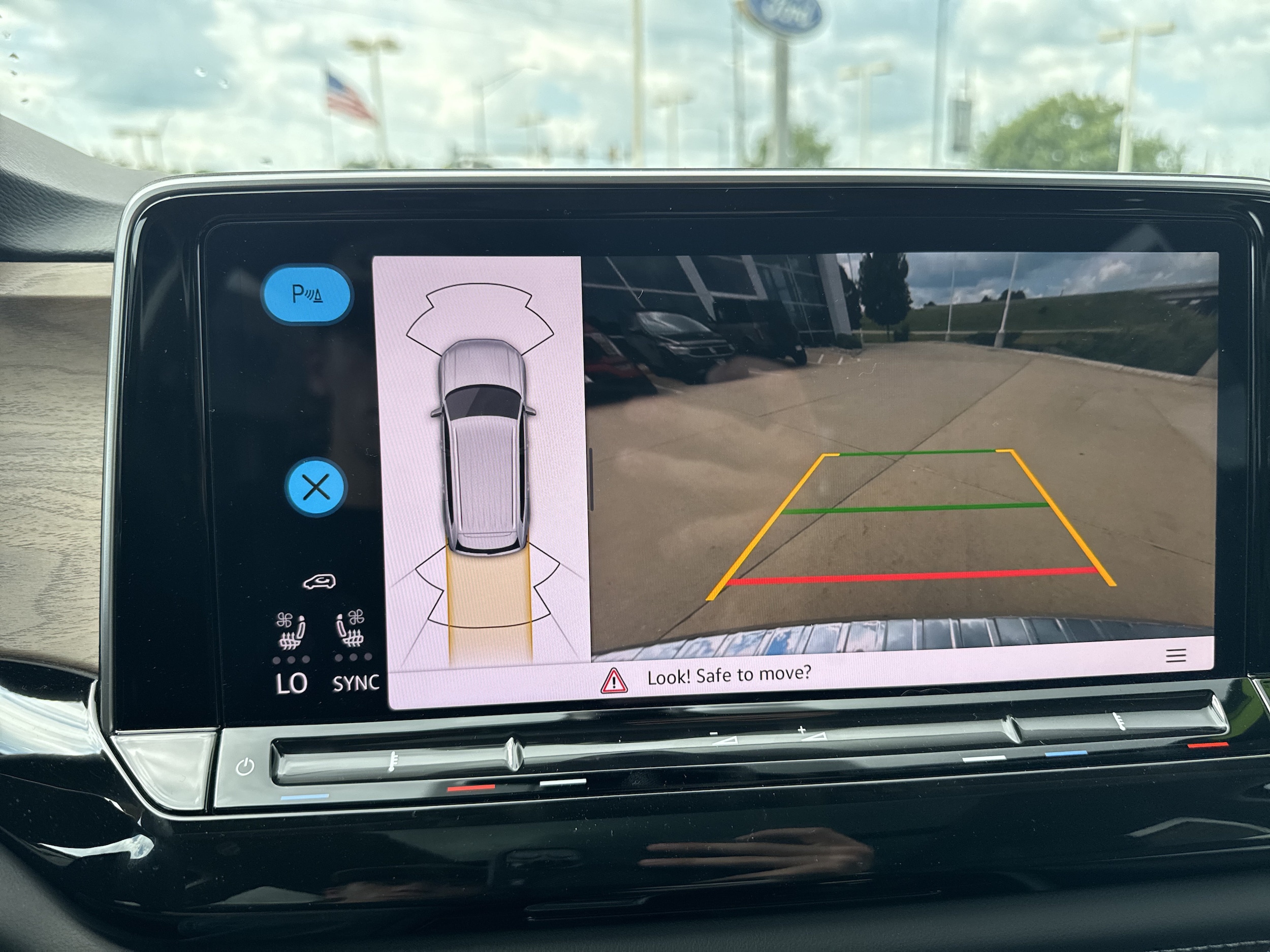 2026 Volkswagen Atlas SE w/Tech - Photo 22
