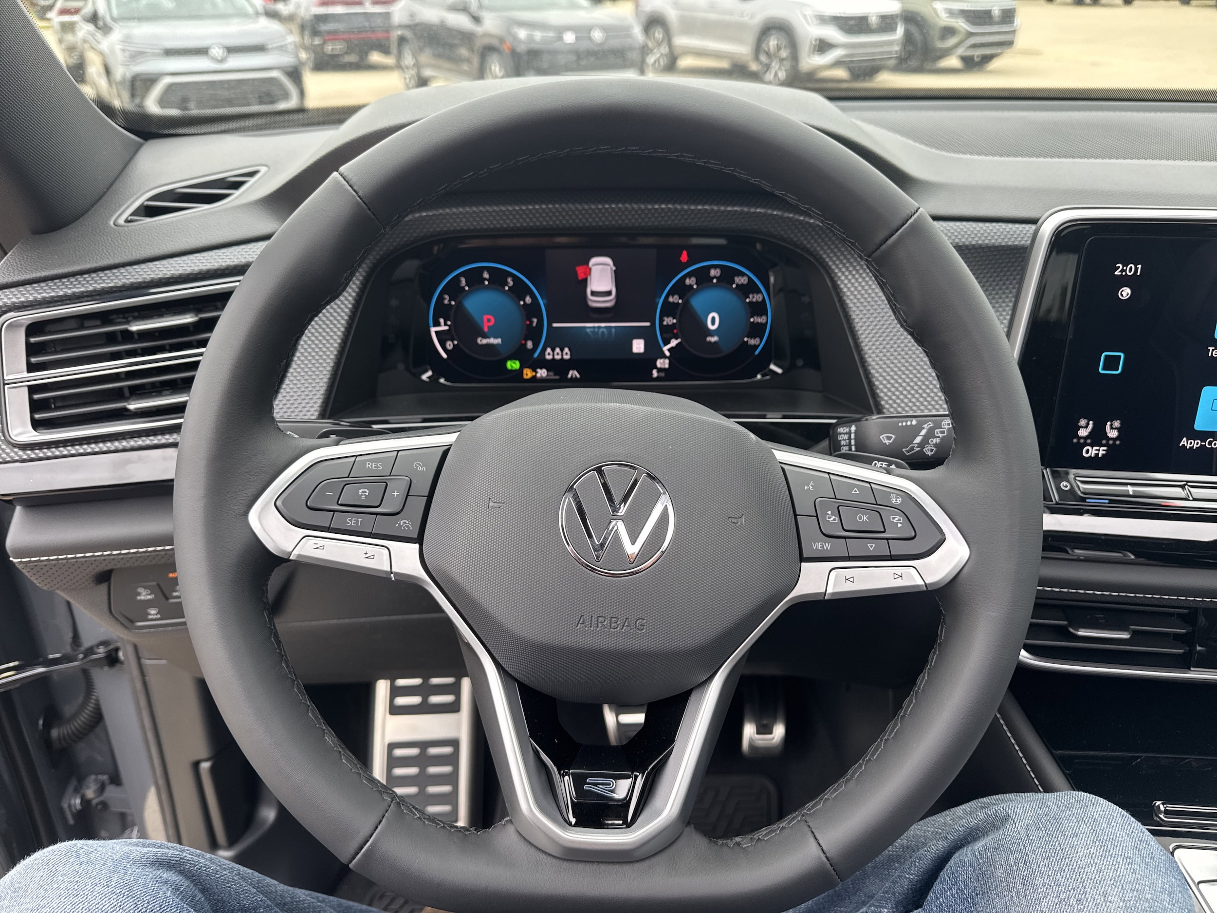 2026 Volkswagen Atlas Cross Sport SEL Premium R-LINE - Photo 11