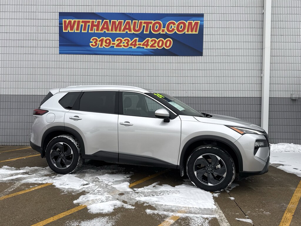 Used 2024 Nissan Rogue SV SUV