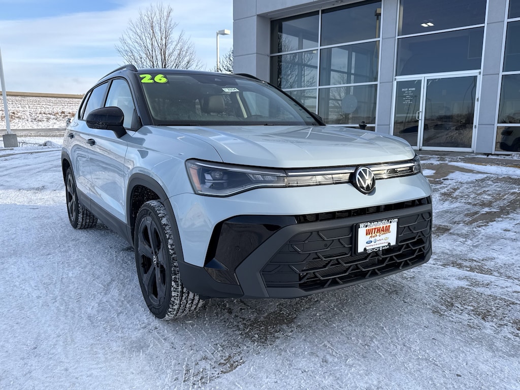 New 2026 Volkswagen Taos 1.5T SE Black SUV