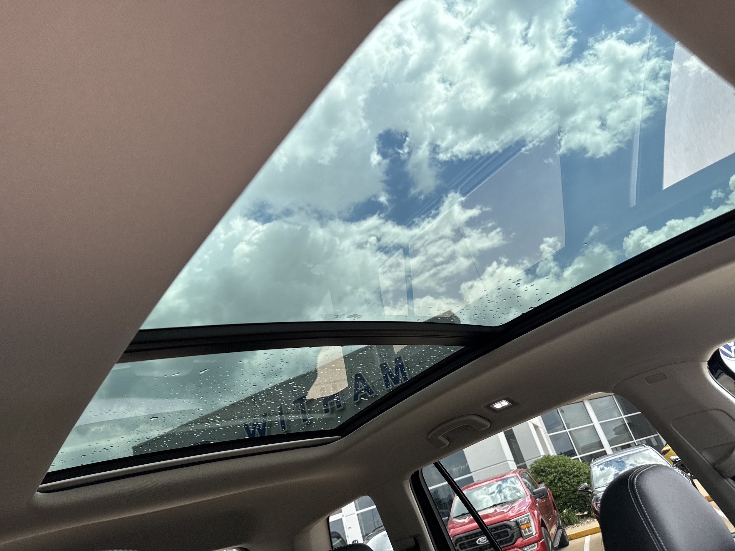 2026 Volkswagen Atlas SE w/Tech - Photo 8