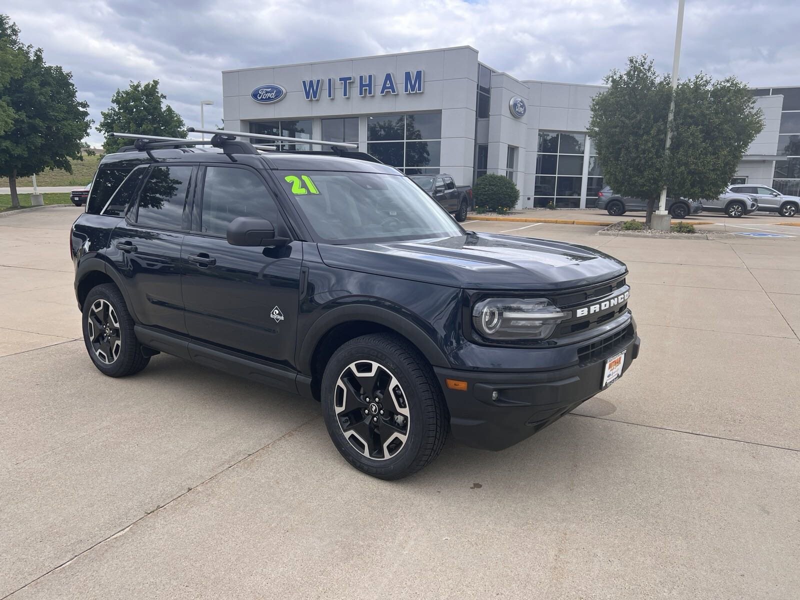 Used 2021 Ford Bronco Sport Outer Banks with VIN 3FMCR9C69MRA75479 for sale in Cedar Falls, IA