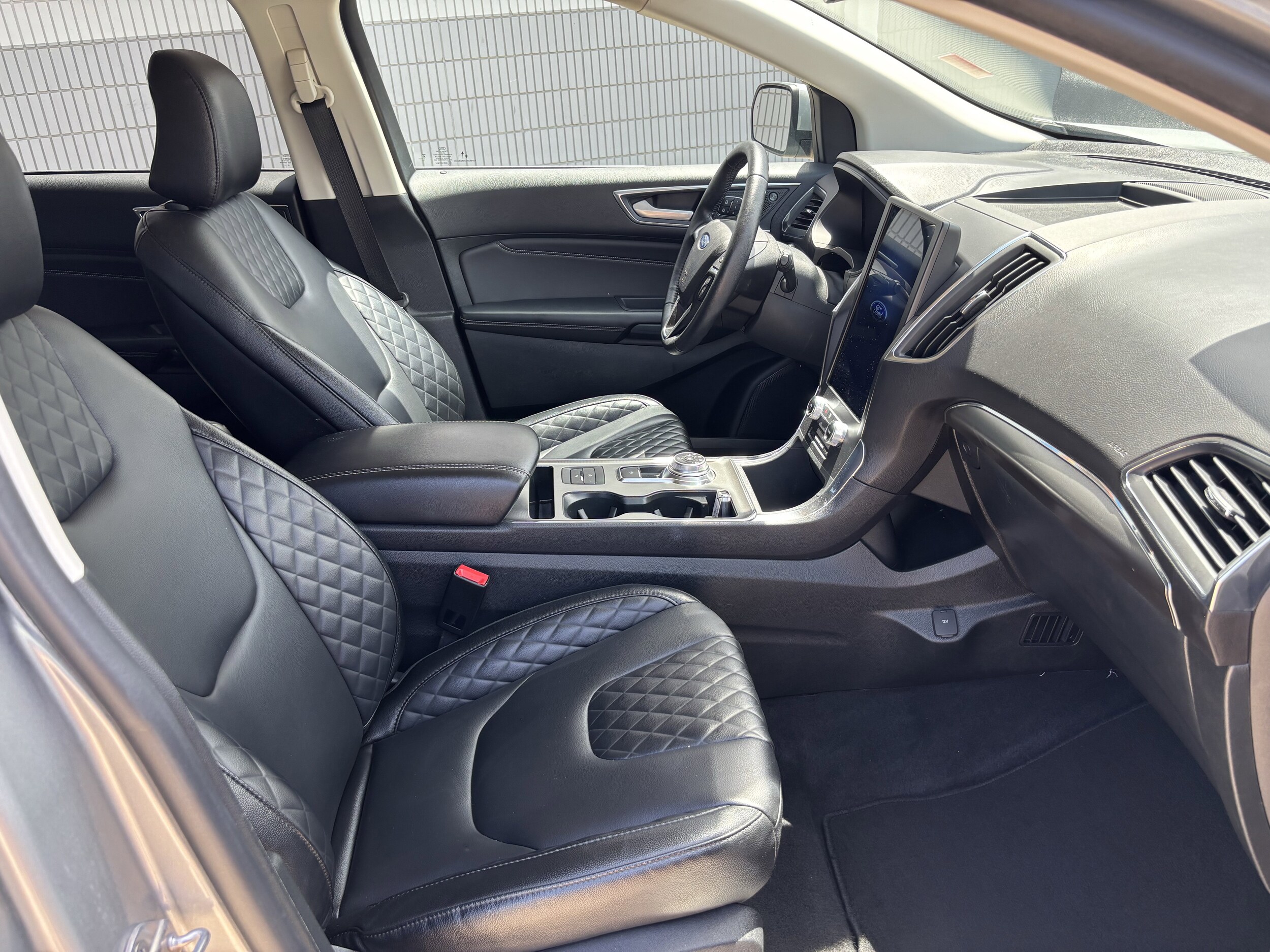 2024 Ford Edge Titanium - Photo 4