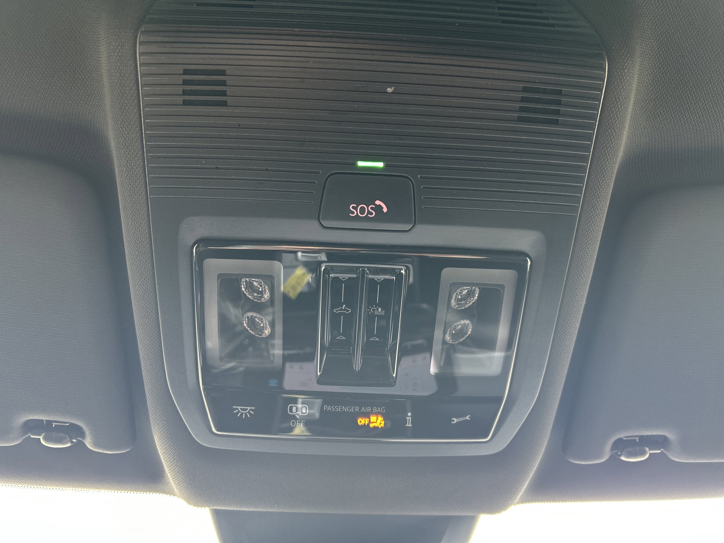 2026 Volkswagen Atlas Cross Sport SEL Premium R-LINE - Photo 20