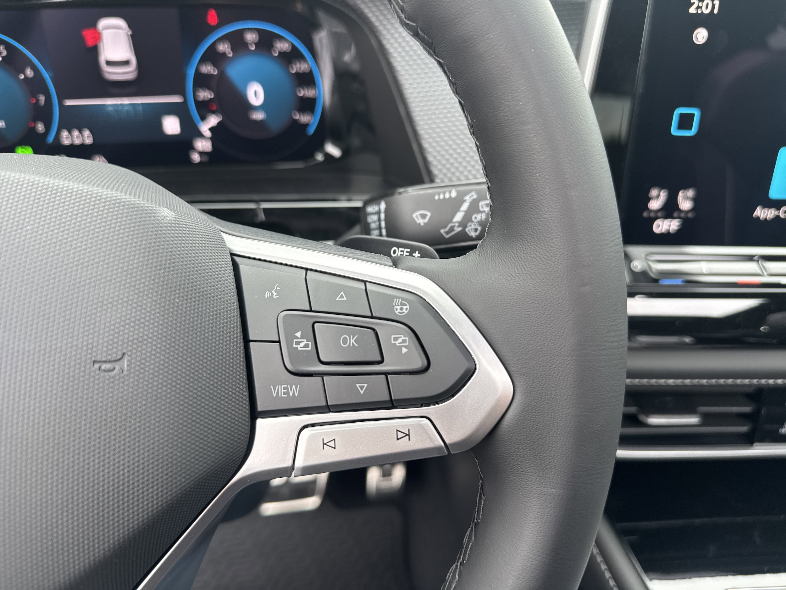 2026 Volkswagen Atlas Cross Sport SEL Premium R-LINE - Photo 14