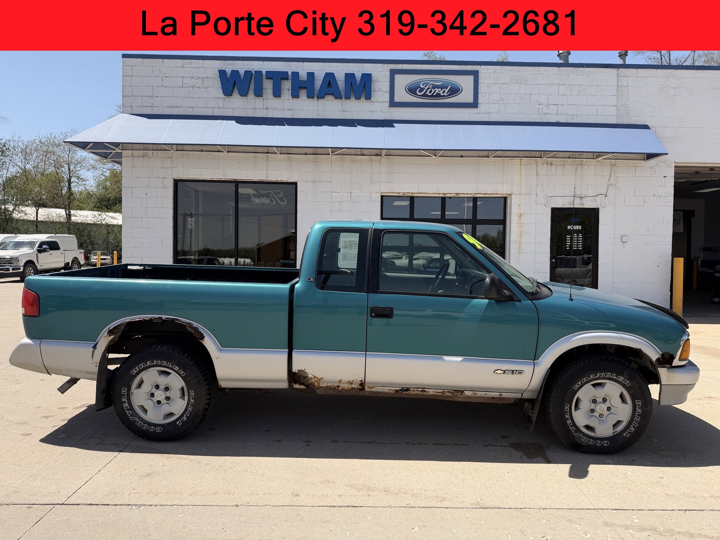 Vehicle Image 2