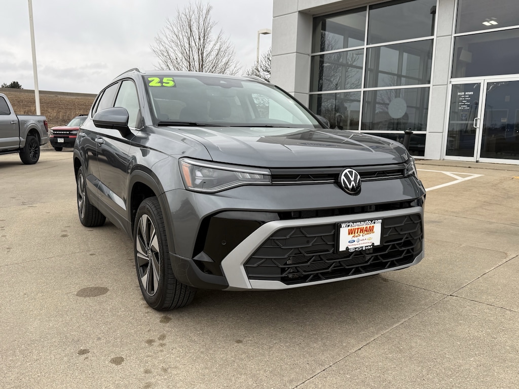 Used 2025 Volkswagen Taos 1.5T SE SUV
