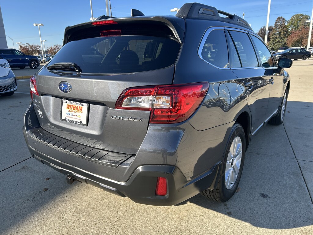 Used 2018 Subaru Outback 2.5i Premium with SUV