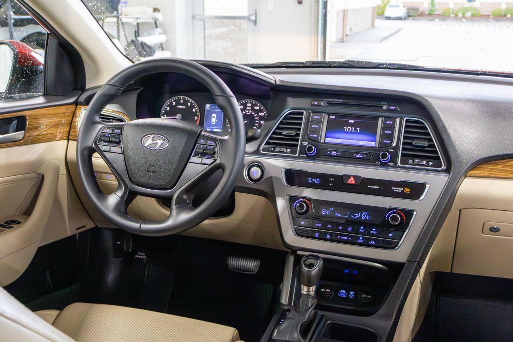 2015 Hyundai Sonata Limited - Photo 11