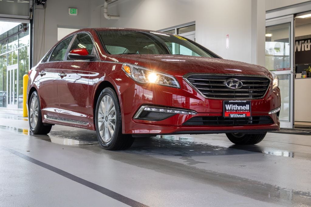 2015 Hyundai Sonata Limited - Photo 2