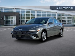 2025 Hyundai Elantra SEL Convenience Sedan