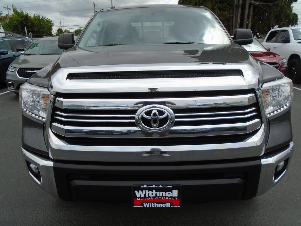 Used 2016 Toyota Tundra SR5 with VIN 5TFUM5F19GX068849 for sale in Salem, OR