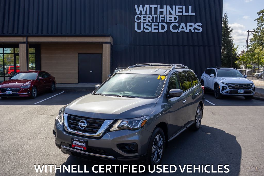 2019 Nissan Pathfinder S 4WD's photo