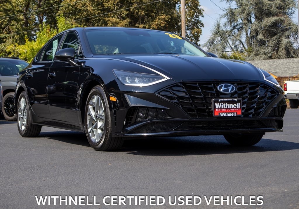 Used 2023 Hyundai Sonata SEL Sedan