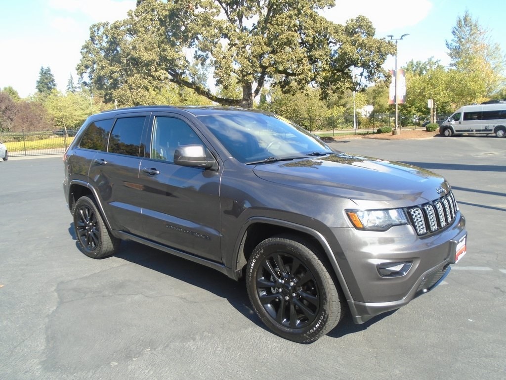 Used 2019 Jeep Grand Cherokee Altitude with VIN 1C4RJFAG8KC606862 for sale in Salem, OR