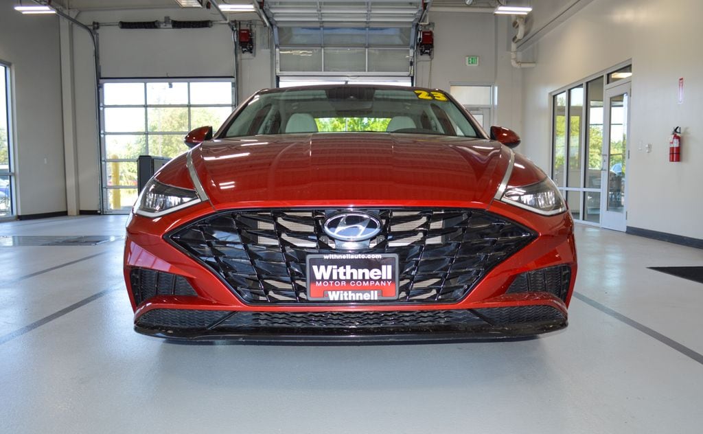 Used 2023 Hyundai Sonata SEL Sedan