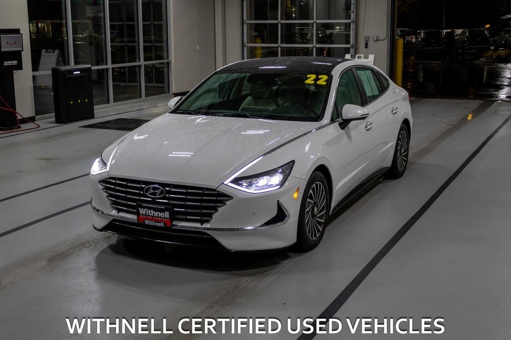 2022 Hyundai Sonata Hybrid Limited's photo