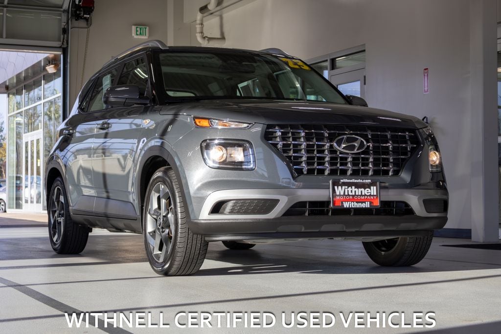 Used 2023 Hyundai Venue SEL SUV