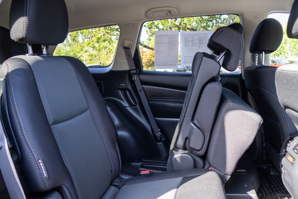 2019 Nissan Pathfinder S - Photo 13