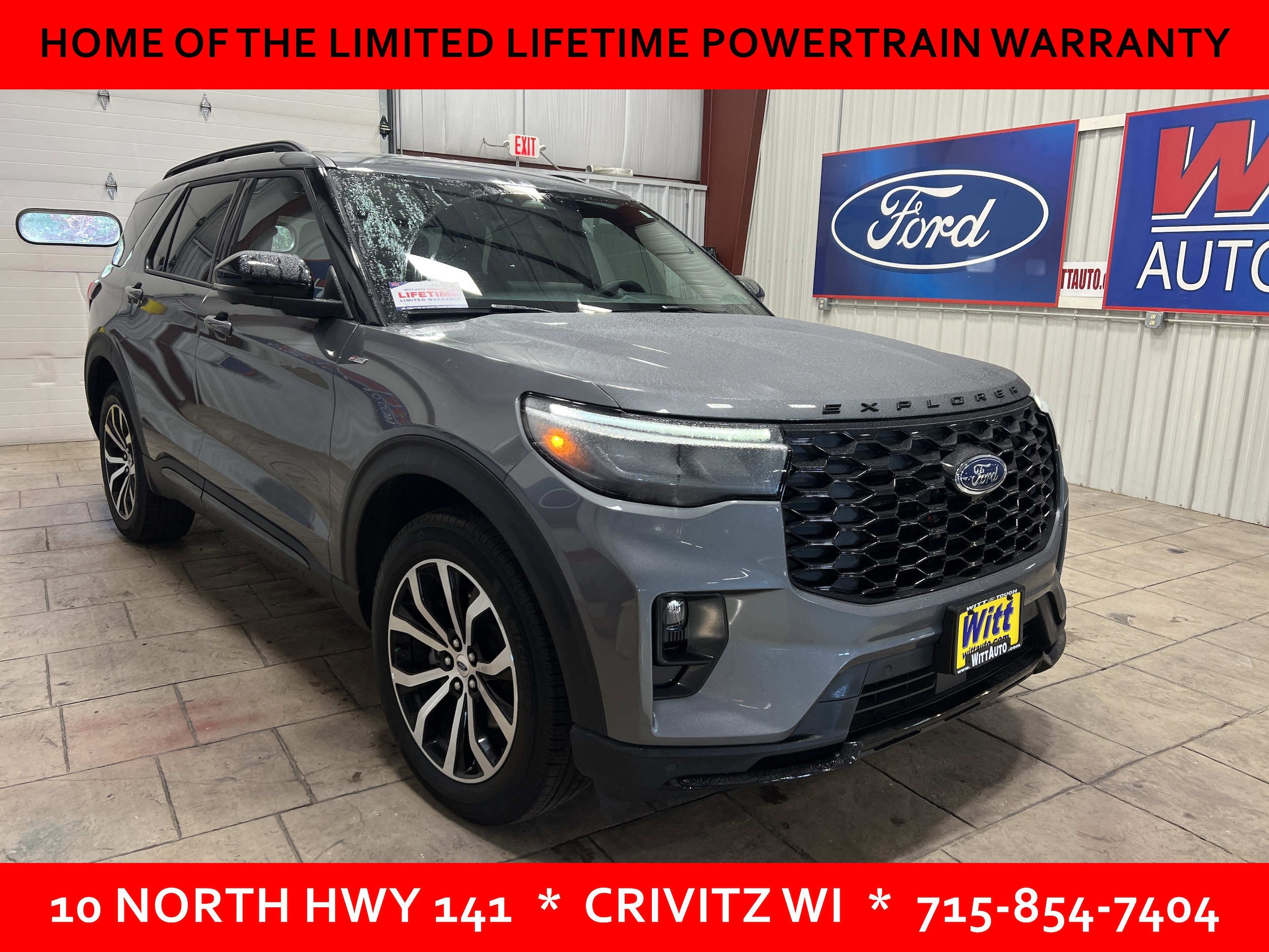 2025 Ford Explorer ST-LINE's photo