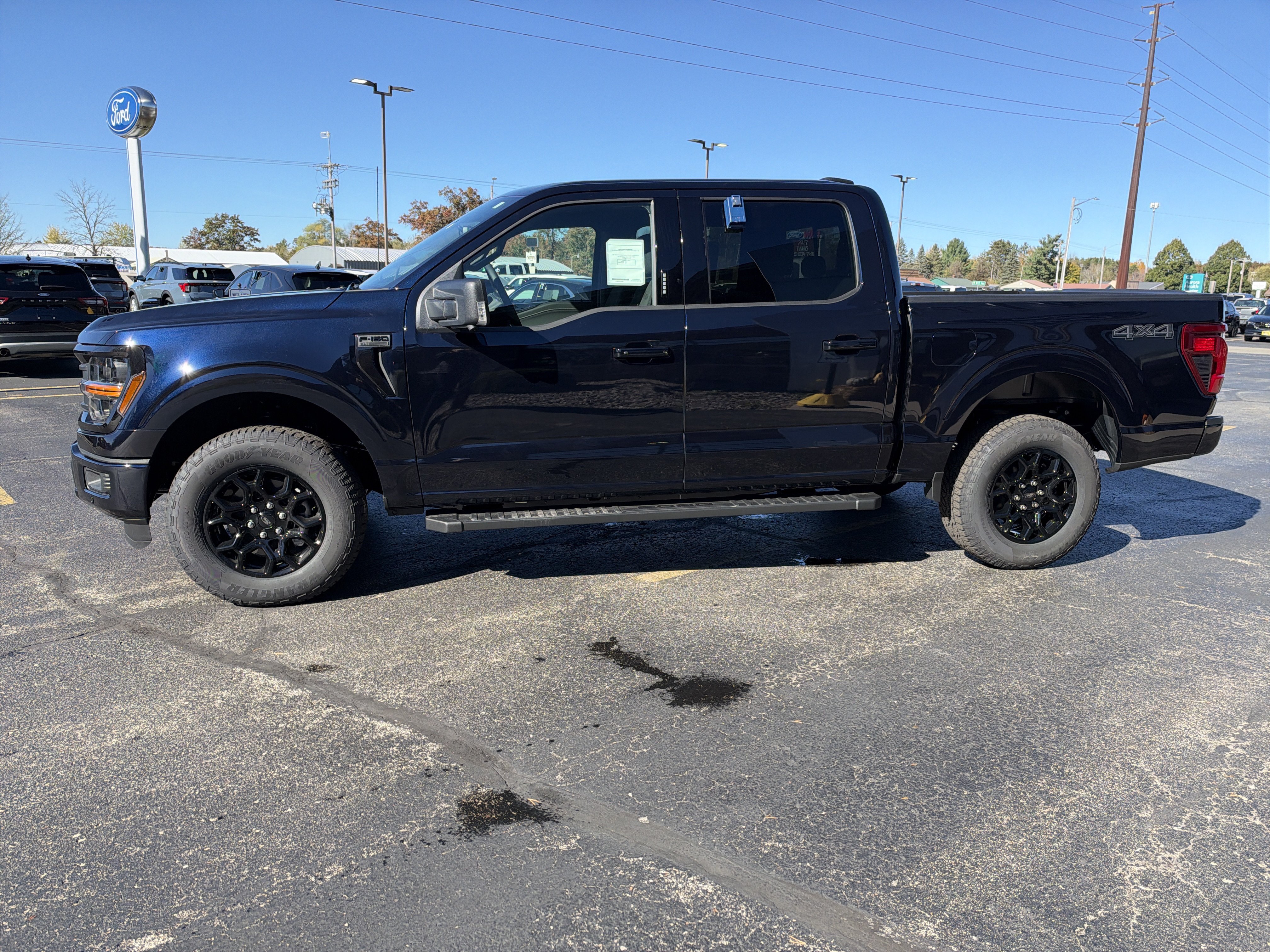 New 2026 Ford F-150 XLT XLT 4WD SuperCrew 5.5 Box