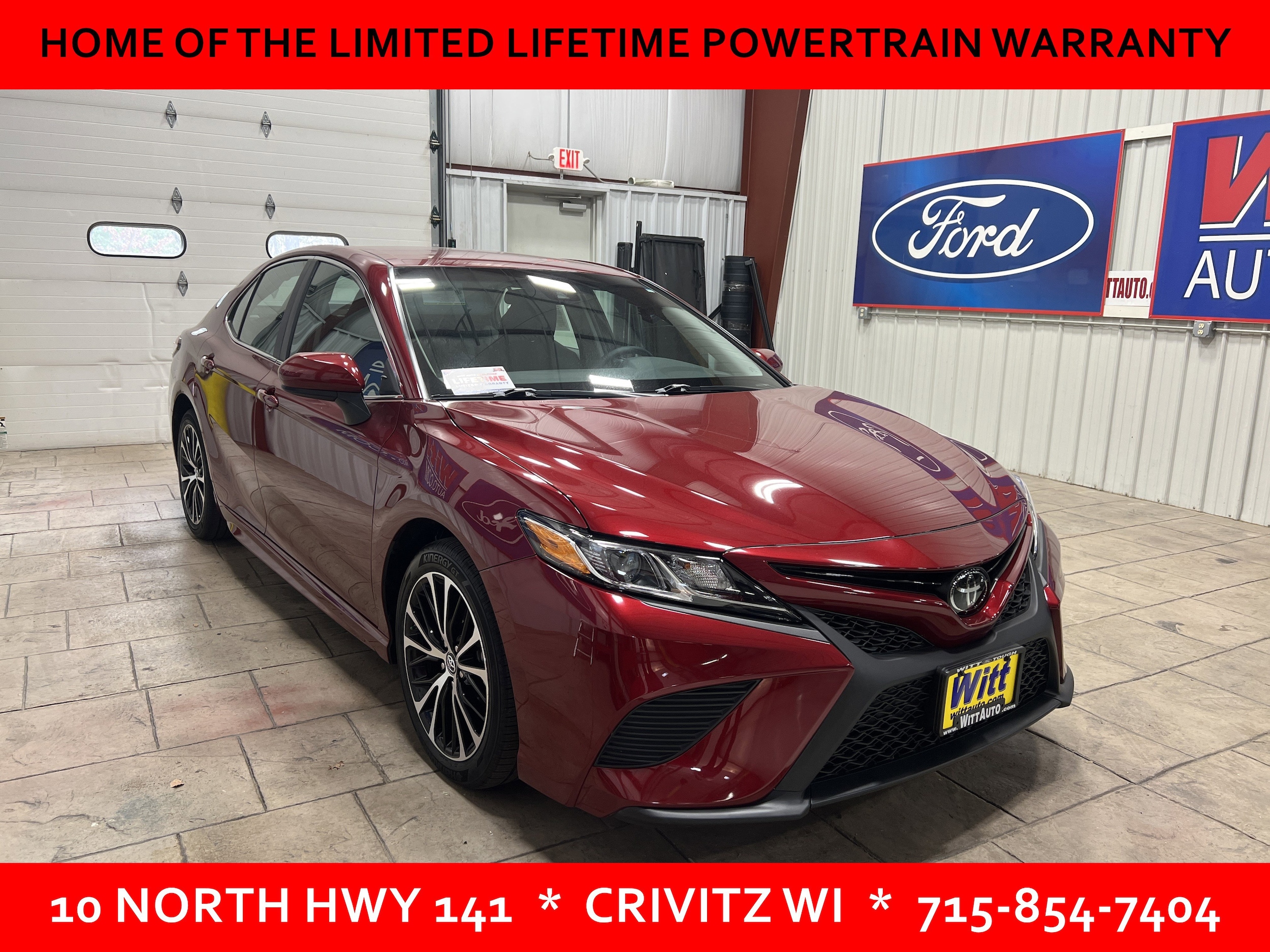 2018 Toyota Camry SE's photo