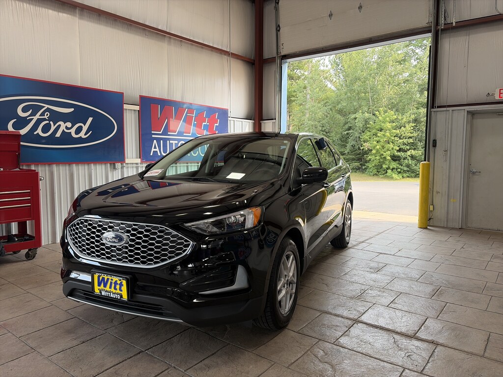 Used 2024 Ford Edge