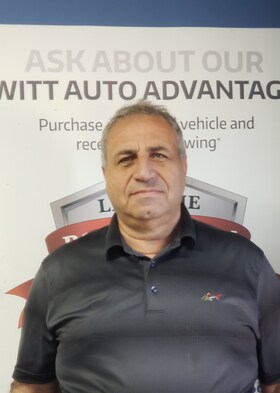 Staff member Andre Manual from a1cdcc5cf3da